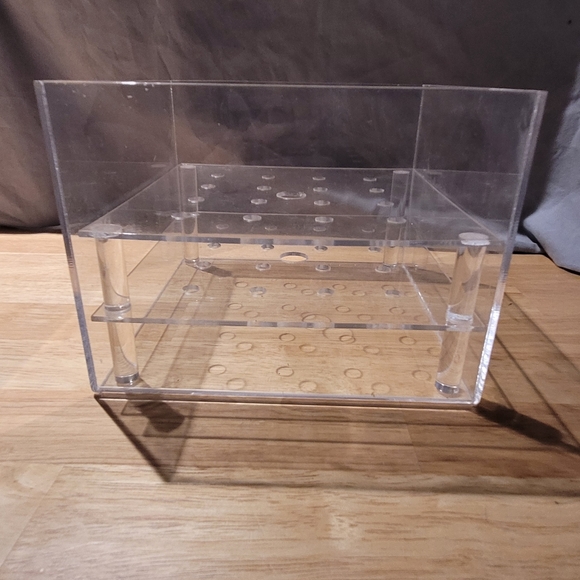 Clear Acrylic Square Flower Box Vase - 20 holes - Picture 5 of 5